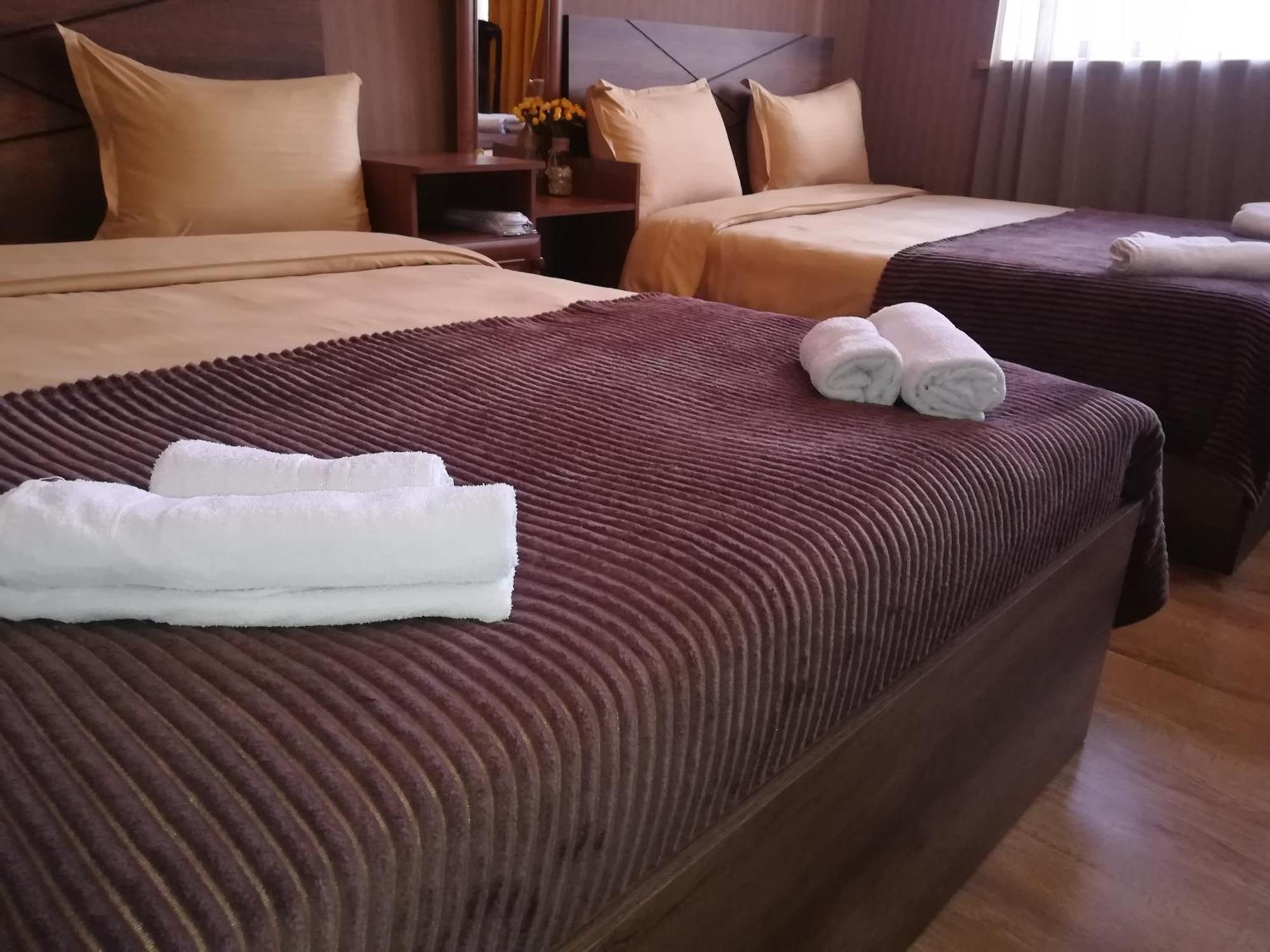 Golden Gate Hotel Akhaltsikhe  Ngoại thất bức ảnh